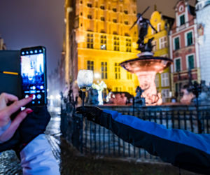 Sylwester 2020. Gdańsk opustoszał! Fontanna Neptuna [ZDJĘCIA]