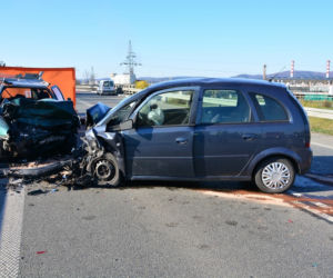 Kierowcy zginęli po zderzeniu czołowym. Tragiczny wypadek w Krośnie