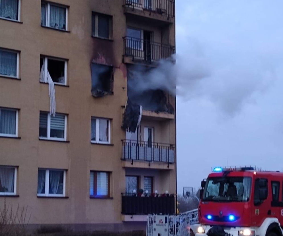 Wybuch gazu w bloku w Zabrzu. Mężczyzna wyleciał przez okno