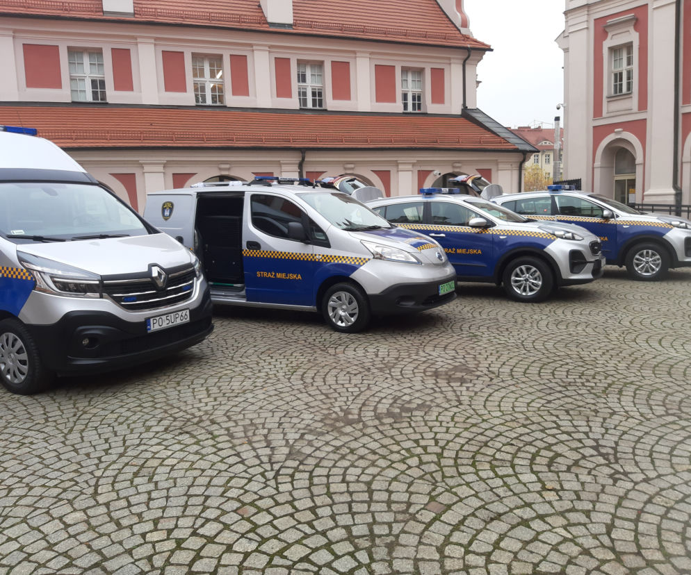 Nowe wozy poznańskiej straży miejskiej