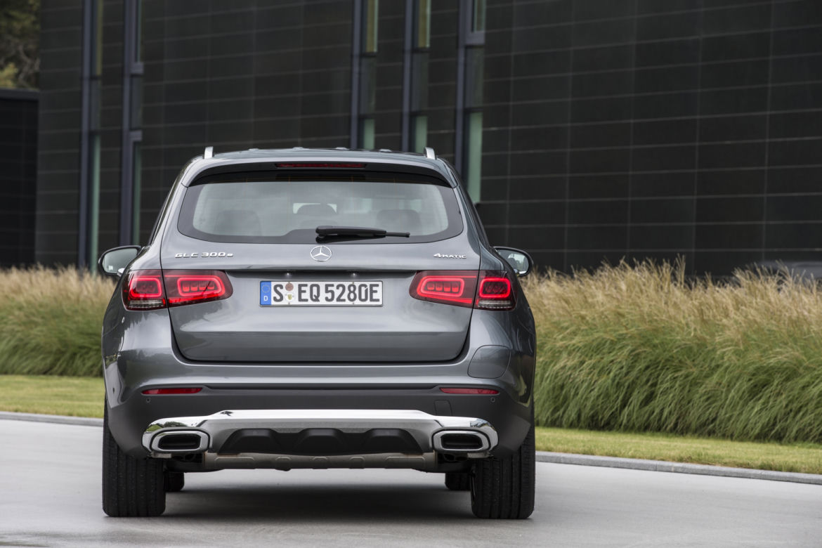 Mercedes-Benz GLC 300e 4MATIC (2020)