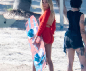 Hailey Bieber