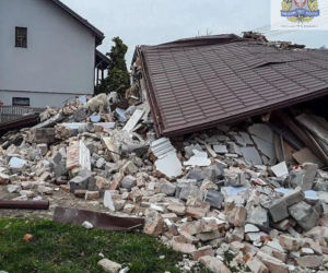 Jedna osoba ranna w wybuchu w domu jednorodzinnym w Kaczorowie