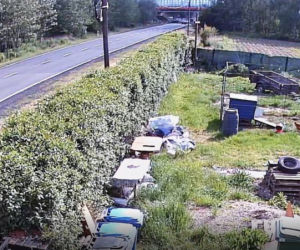 Tarnowskie Góry: Zabił rowerzystę na drodze i zatrzymał się, by zabrać lusterko. Wstrząsające nagranie! Policja szuka sprawcy