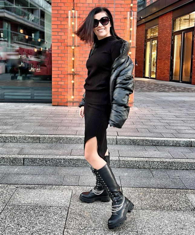 Katarzyna Cichopek jak słup ogłoszeniowy 