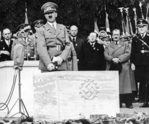 Hitler skazany za całowanie Polki