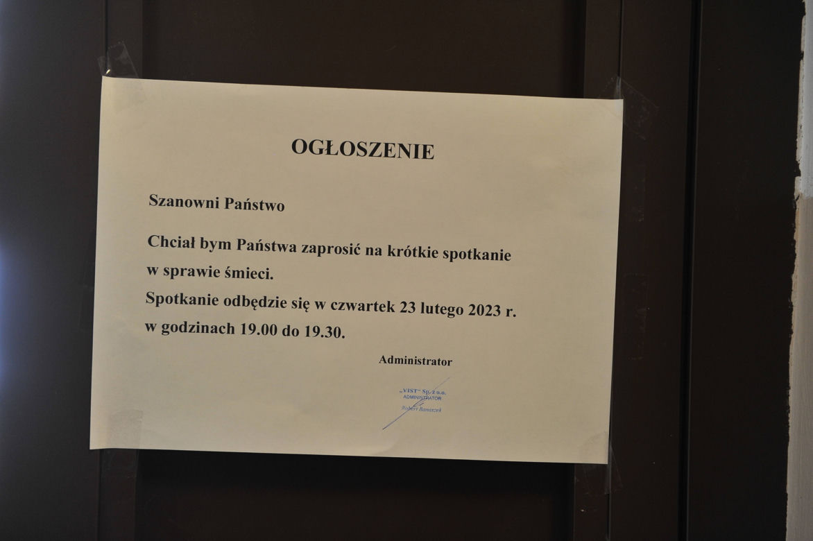  Śmieciowy absurd przy Czynszowej. Nie ma miejsca na altanę śmietnikową 