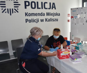 Mundurowi z Kalisza oddali cząstkę siebie! Udało się zebrać blisko 10 litrów krwi! [ZDJĘCIA]