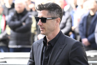 Mroczne kulisy biznesów Roberta Lewandowskiego. Długi, kurator i milionowe granty