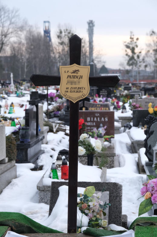 Ciężarną 13-latkę zabił jej 15-letni chłopak. Pogrzeb Patrycji z Bytomia [RELACJA Z UROCZYSTOŚCI]