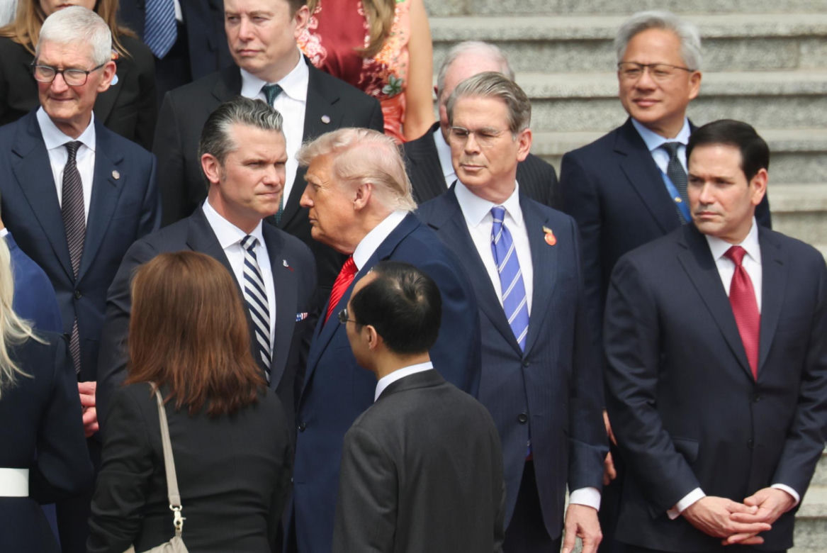 Trump w Chinach! Zobacz spotkanie. "Wielki przywódca, fantastyczna przyszłość"
