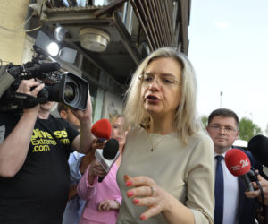 Ujawniamy kulisy posiedzenia klubu PiS w siedzibie partii