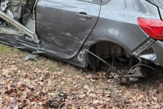 Tragedia w Sierakowie. Pijany kierowca wjechał w opla. Nie żyje jedna osoba