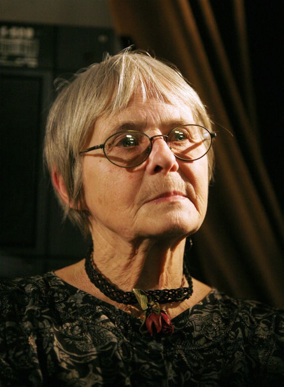 ELŻBIETA CHWALIBÓG CYBULSKA
