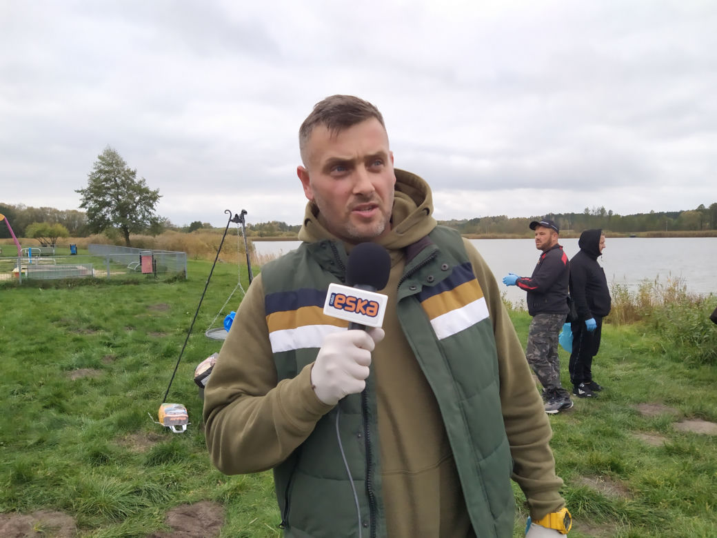 Jesienne porządki nad zalewem Muchawka w Siedlcach w 2021 roku