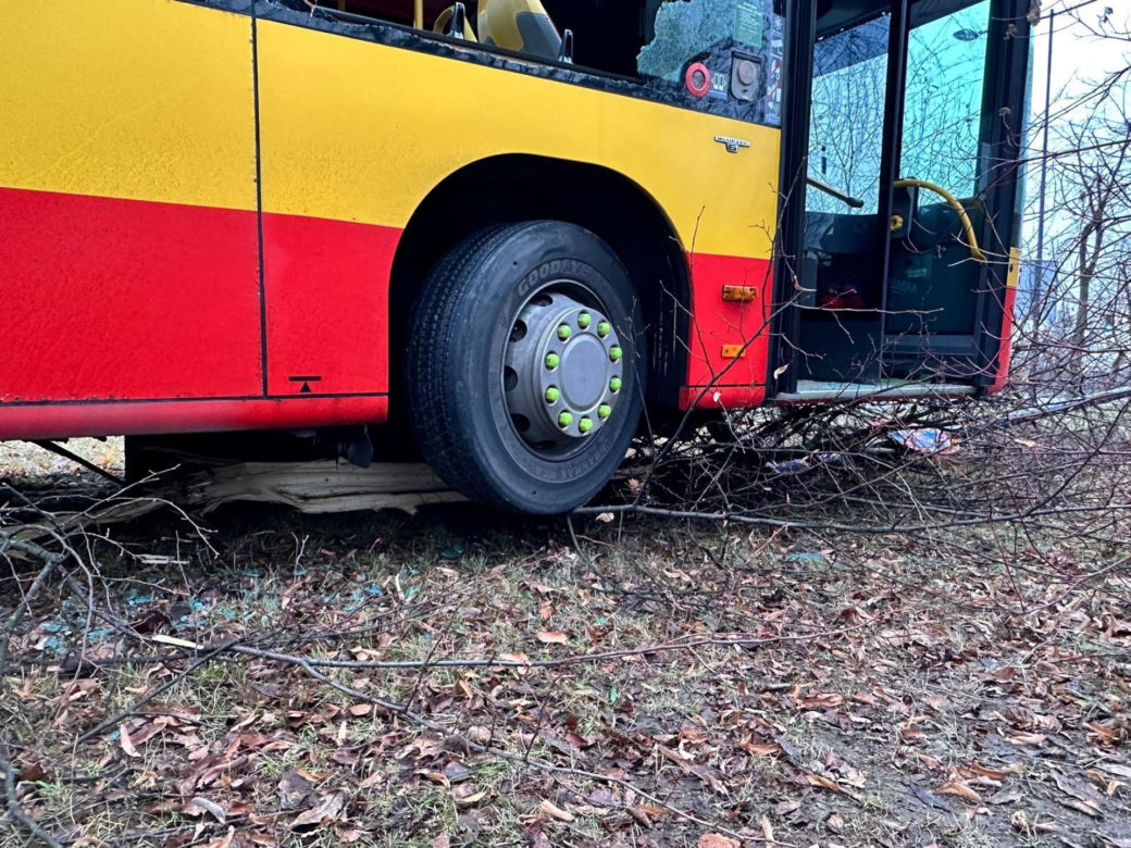 Wypadek autobusu na Ursynowie