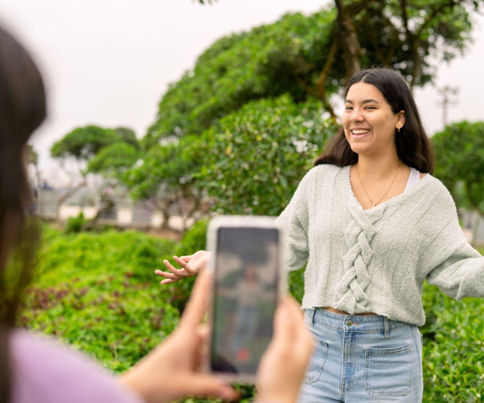 3 na 5 Polaków planuje urlop, myśląc o tym, co doda na media społecznościowe