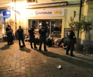 Dramat na Słowacji. Brutalne starcia kiboli Cracovii w Bratysławie