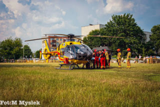 Wypadek w Ostrowcu. Jechały we dwie na jednej hulajnodze bez kasków