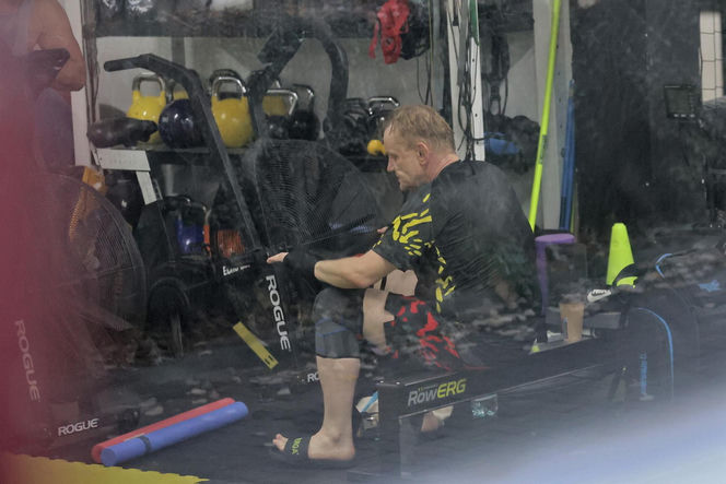 Bartosz Żukowski na siłowni