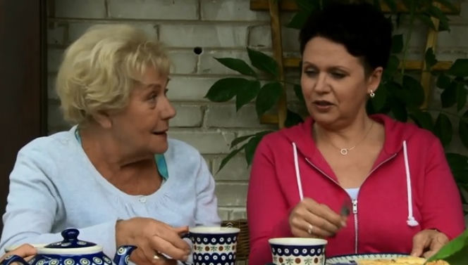 M jak miłość odc. 1094. Barbara (Teresa Lipowska), Marysia (Małgorzata Pieńkowska)