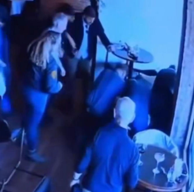 Chciał zabić żonę w restauracji! Kelner bohaterem