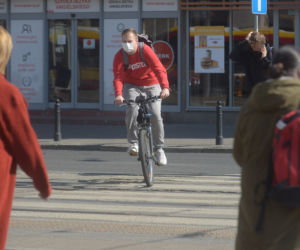 Maseczki obowiązkowe