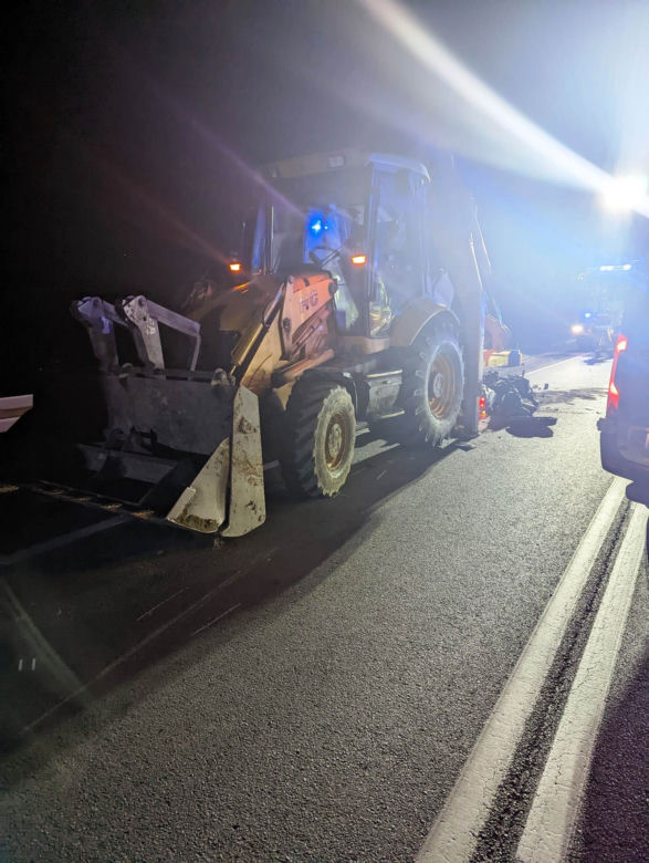 Cieniawa. Nie żyje młody motocyklista. Zderzył się czołowo z koparką
