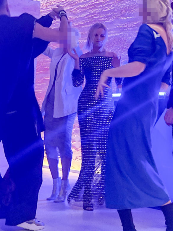 Małgorzata Foremniak w tanecznym szale