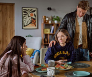 Na Wspólnej, odcinek 4170: Julka martwi się o Kosmę, a o jego zniknięcie obwinia Leona