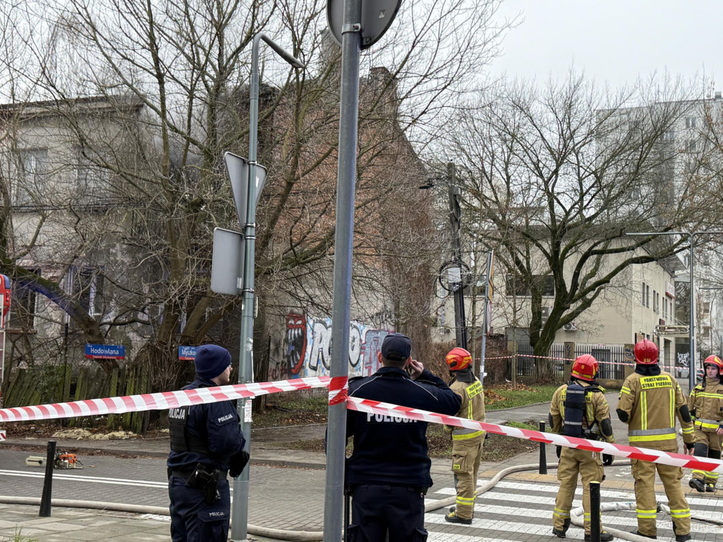 Warszawa. Pożar pustostanu na Targówku