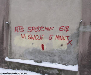 Napisy na łódzkich murach: Sztuka czy wandalizm? Ulica wie swoje...