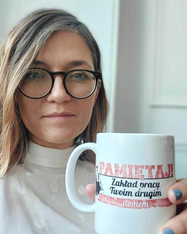 Magdalena Biejat ma podłogę w kratkę i fikuśne półki