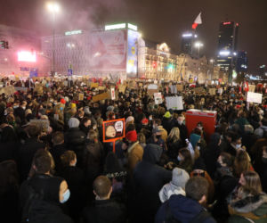Protest kobiet w centrum Warszawy