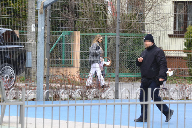 Kasia Tusk z córkami z koszyczkiem przyjechali do Donalda