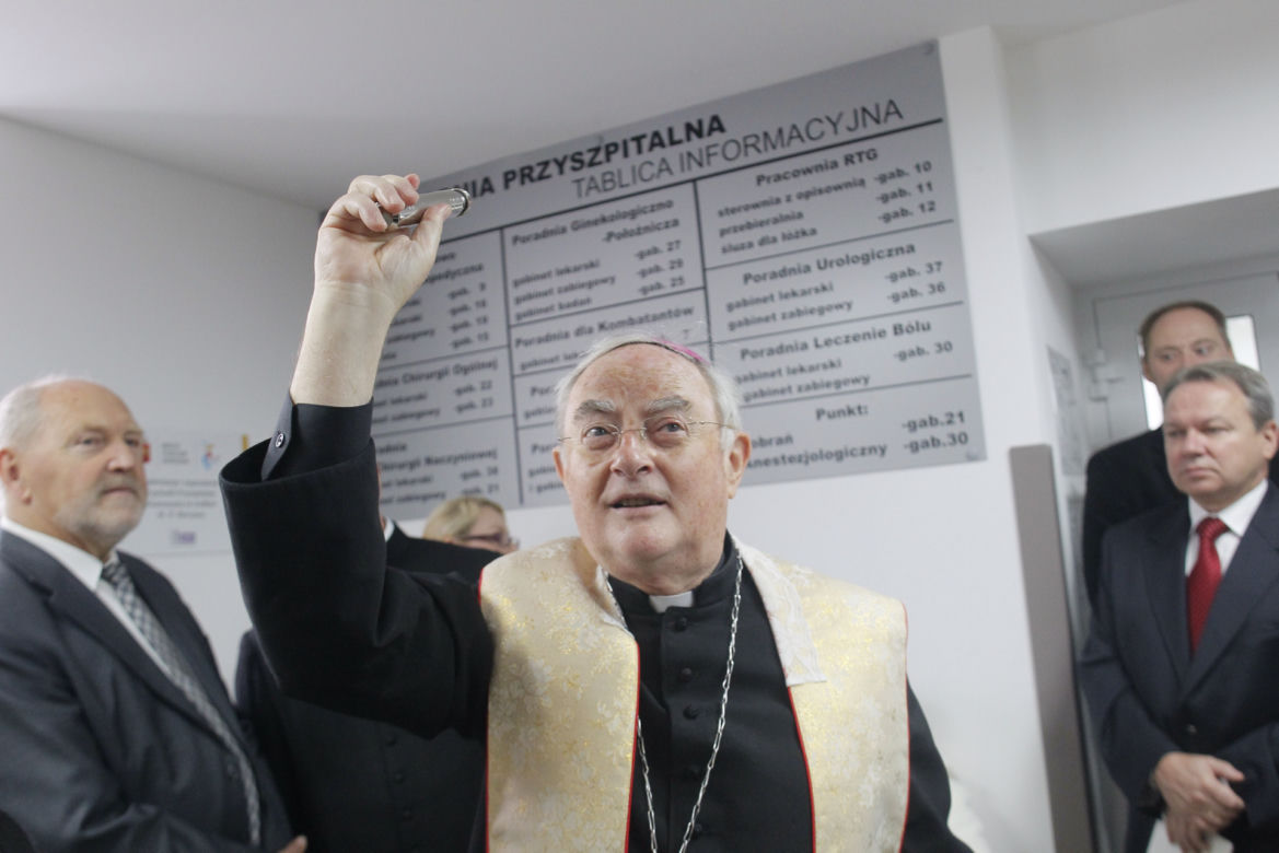 Abp Henryk Hoser nie żyje