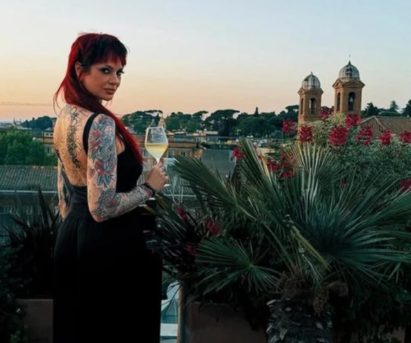 Żona Coreya Taylora jak Adam Nergal Darski? Kobieta jest oskarżana o obrazę uczuć religijnych