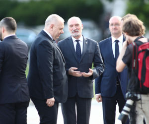 PiS modli się za Lecha Kaczyńskiego na Wawelu