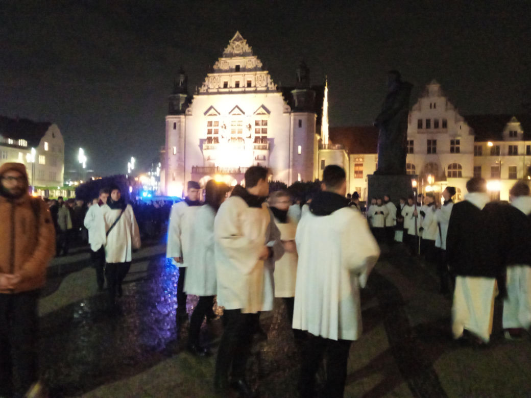 Droga krzyżowa 2024 w Poznaniu