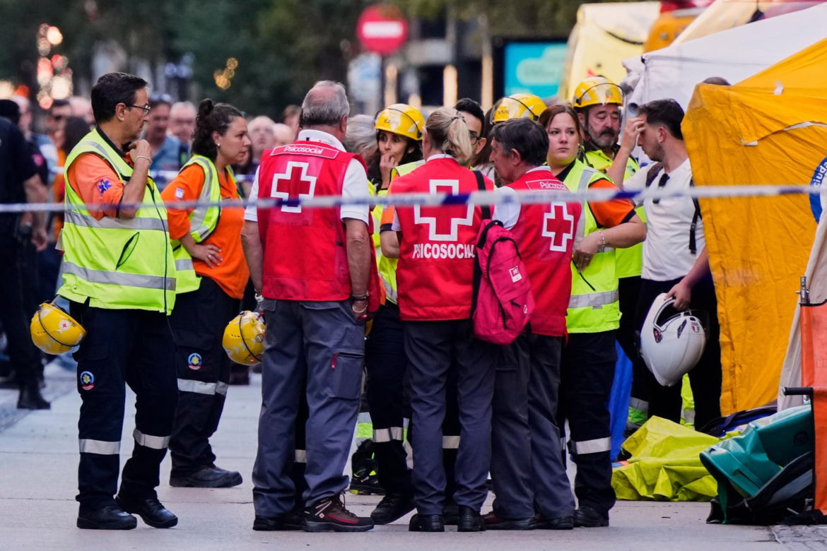 Budynek runął w środku miasta. Pod gruzami znaleźli cztery ciała!