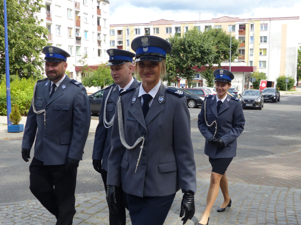 Awanse i odznaczenia