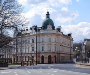 Znajduje się w nim aż 14 szczytów górskich. To jedno z najpiękniejszych miast w województwie śląskim