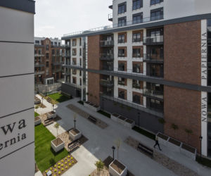 Nowa Papiernia we Wrocławiu. Widok z okna apartamentowca na dziedziniec 