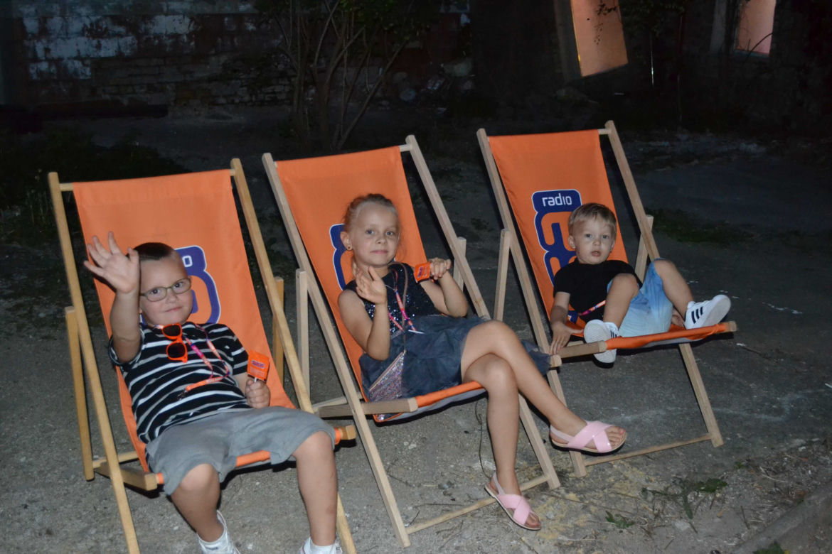 Eska Summer City na otwarciu salony fryzjerskiego Hryszko Academy