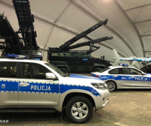 Nowoczesna policja - prezentacja sprzętu i pojazdów 