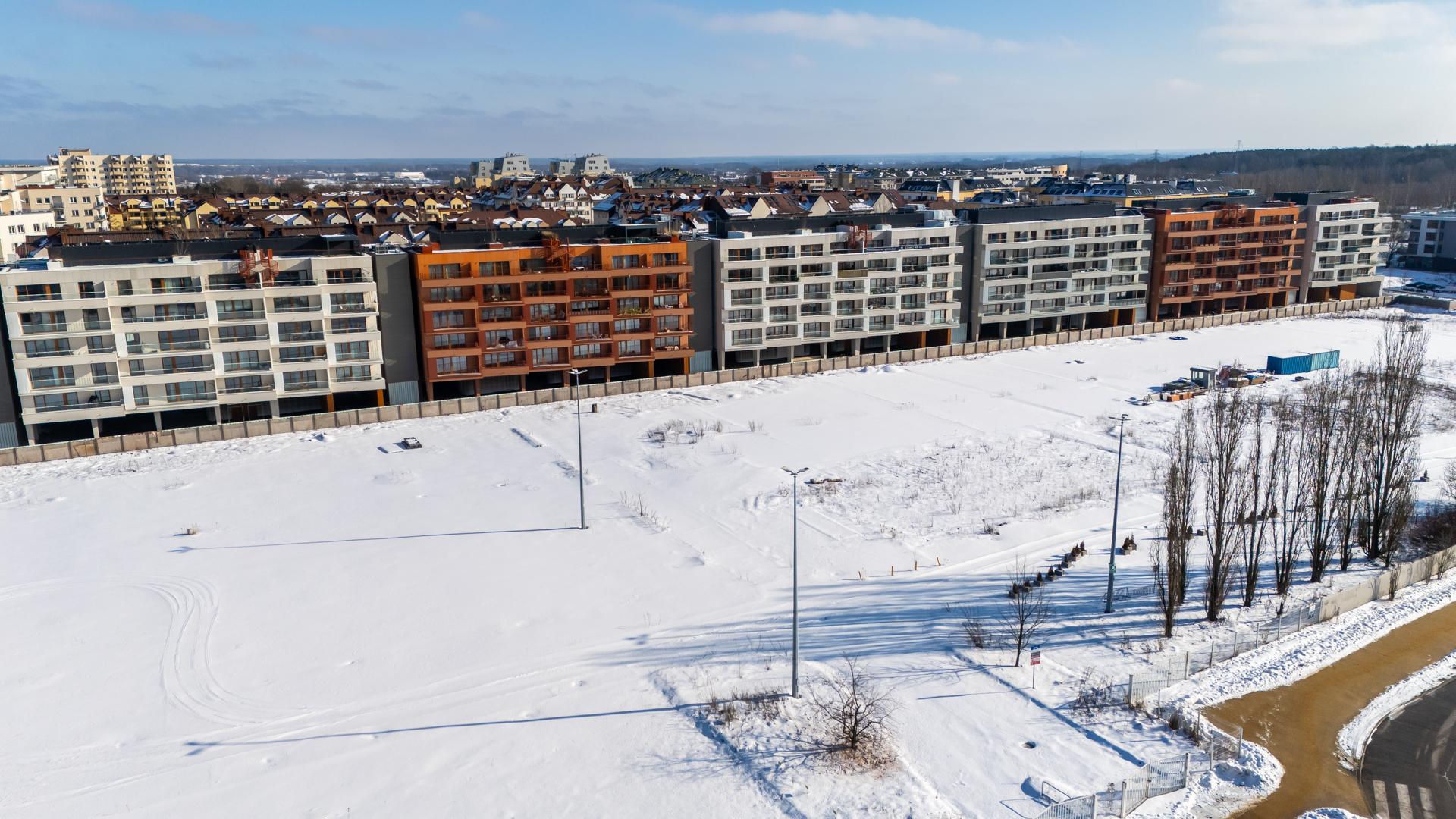 Działka po dawnym Tesco na Kabatach w Warszawie