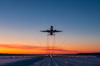 Wstrzymane loty z dwóch polskich lotnisk. Co się dzieje? 20.01.2026