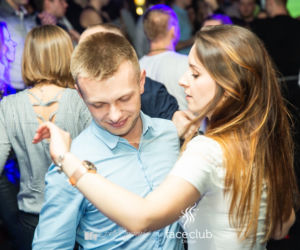 Dyskoteka w Face Club Olsztyn. Tańczyli z Power Play i Menelaosem