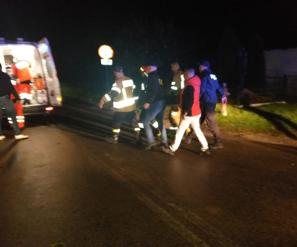 Kobieta utknęła w bagnie podczas grzybobrania