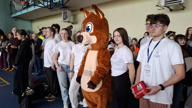 Wiedzą jak ratować! Na Uniwersytecie Kaliskim odbyły się II Mistrzostwa Szkół Ponadpodstawowych w Pierwszej Pomocy